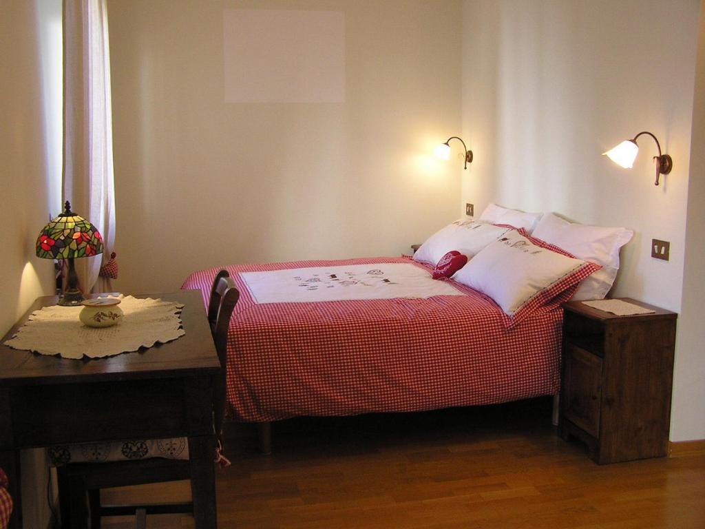 B&B Au Petit Bonheur Saint-Vincent Room photo